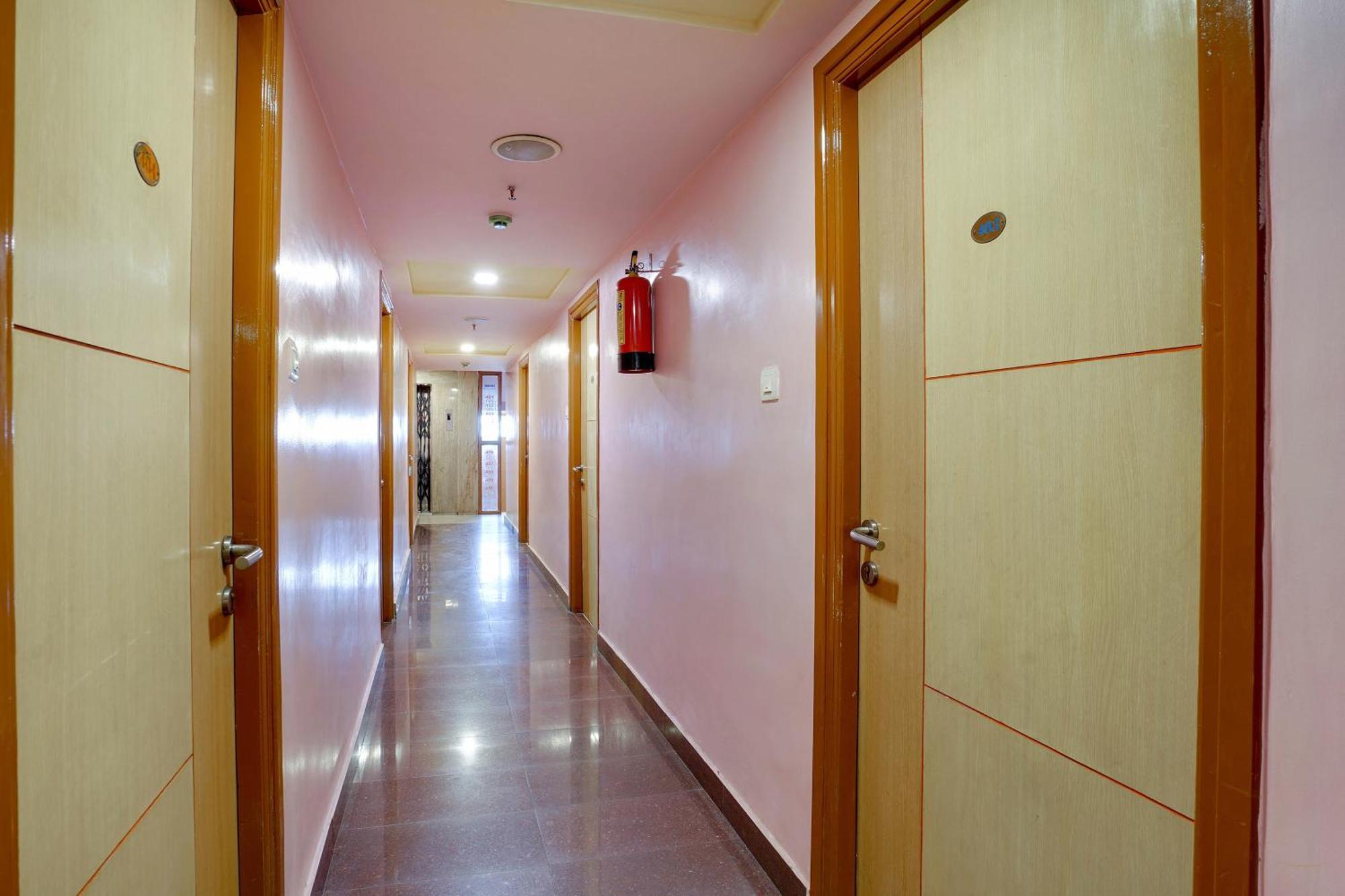 Hotel O Shanta Residency Lodge Sururnagar Kültér fotó