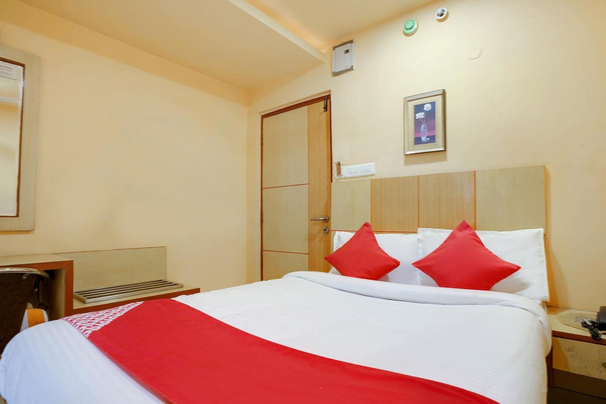 Hotel O Shanta Residency Lodge Sururnagar Kültér fotó