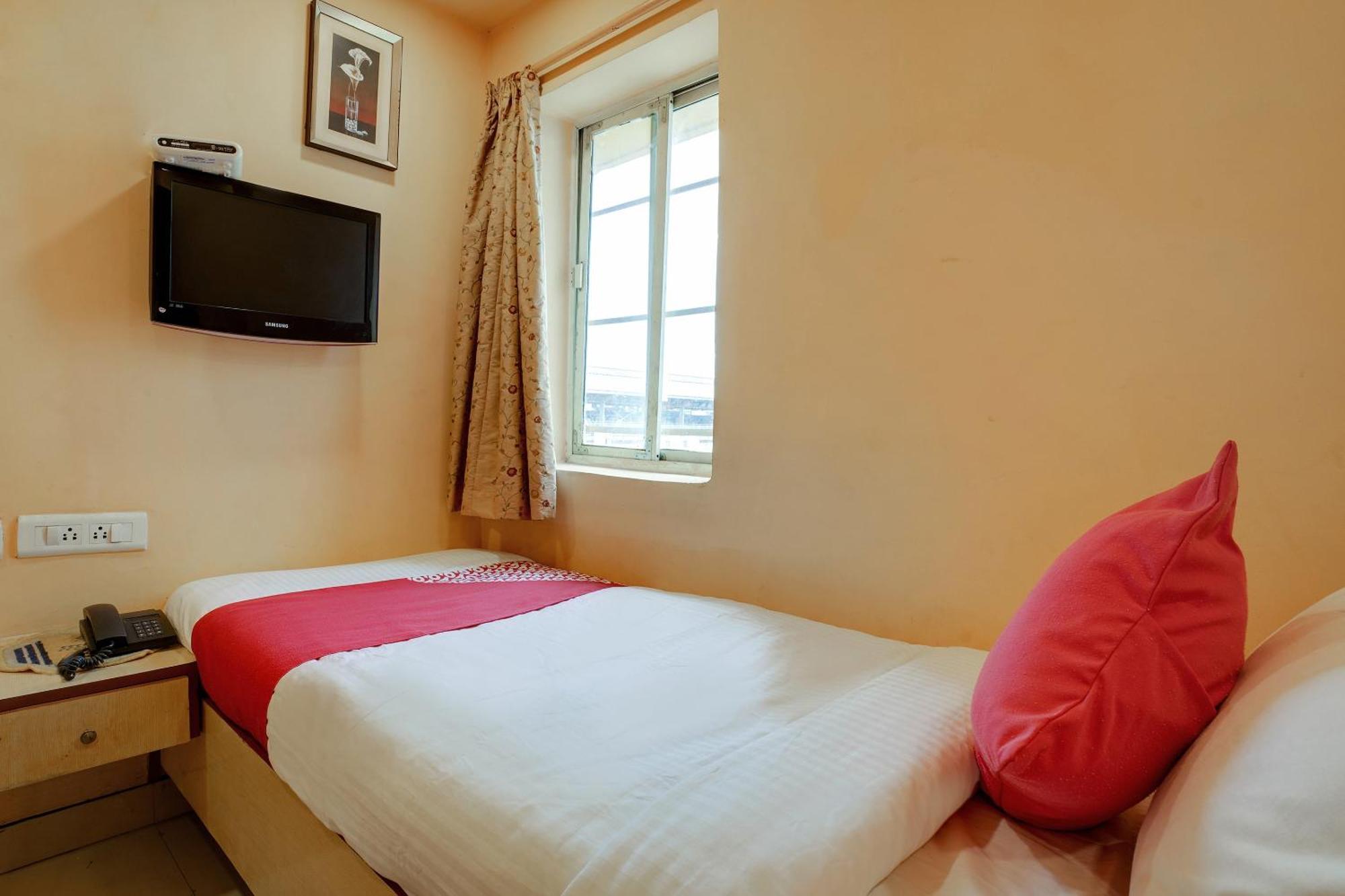 Hotel O Shanta Residency Lodge Sururnagar Kültér fotó
